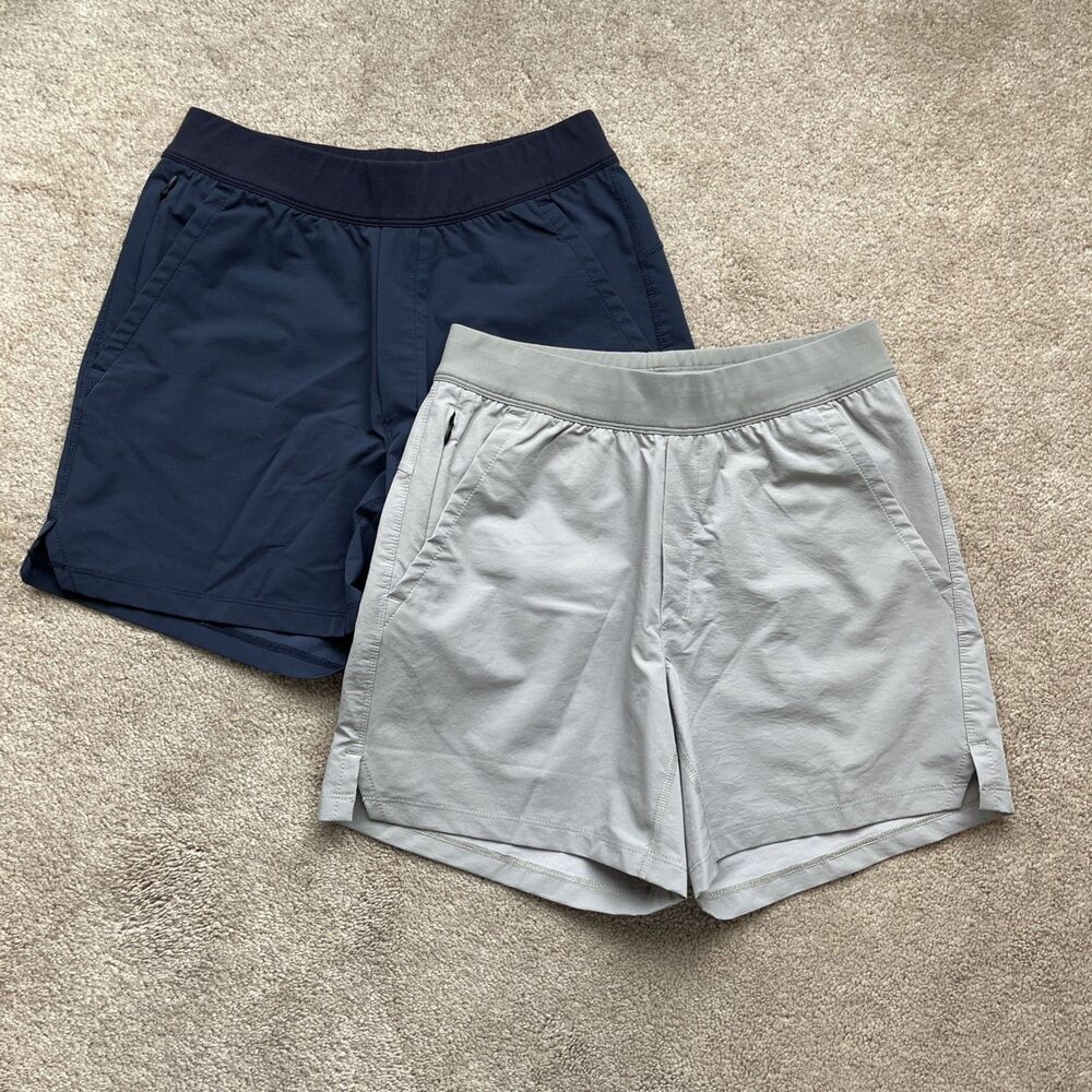 Public Rec Shorts LOT of 2 Mens 28 Athletic Gray Navy Performance Stretch Gym
